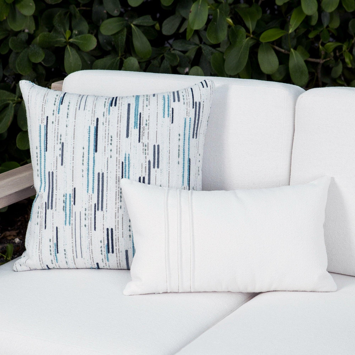 Elaine Smith Connection Ocean White 20"x20" Decorative Pillow