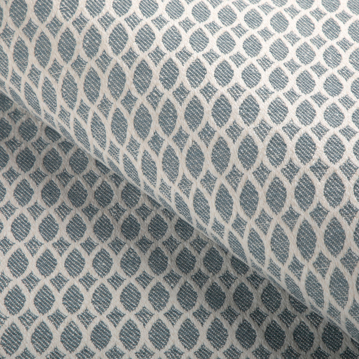 Kravet DESIGN 37114 5 Upholstery Fabric
