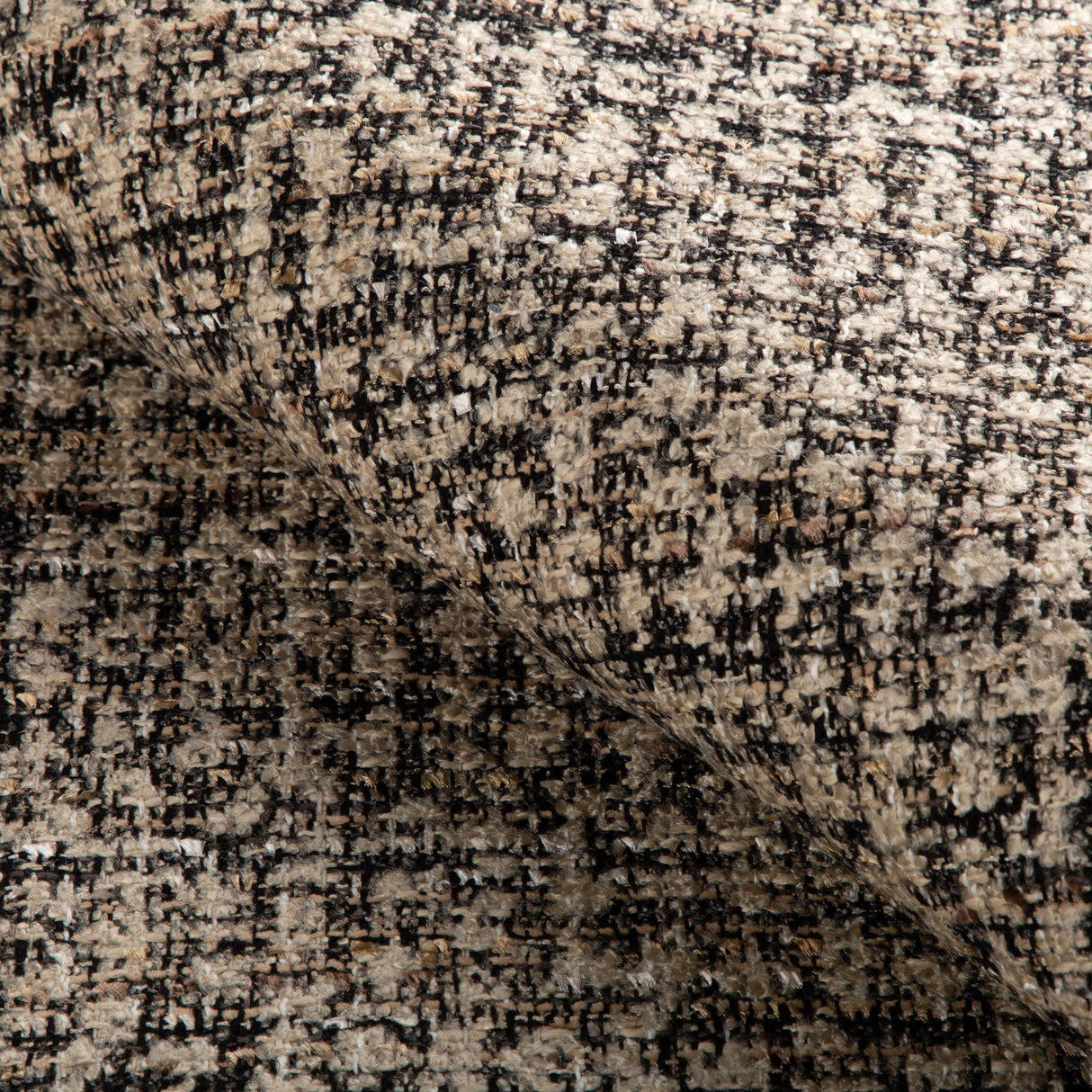 Kravet DESIGN 37119 816 Upholstery Fabric