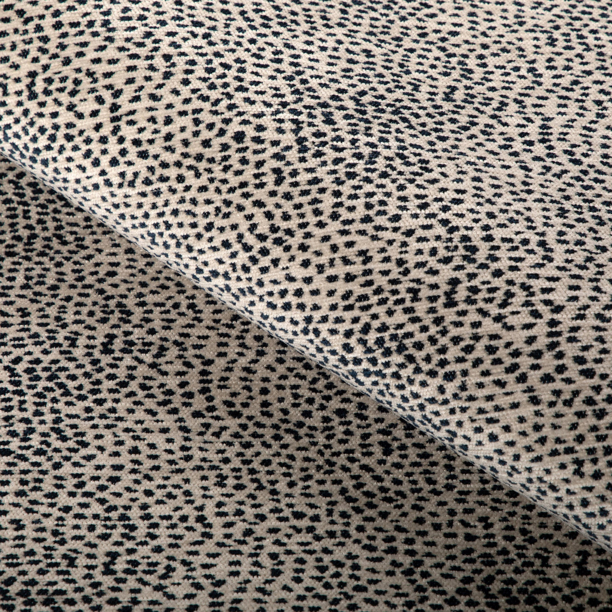 Kravet DESIGN 37126 51 Upholstery Fabric