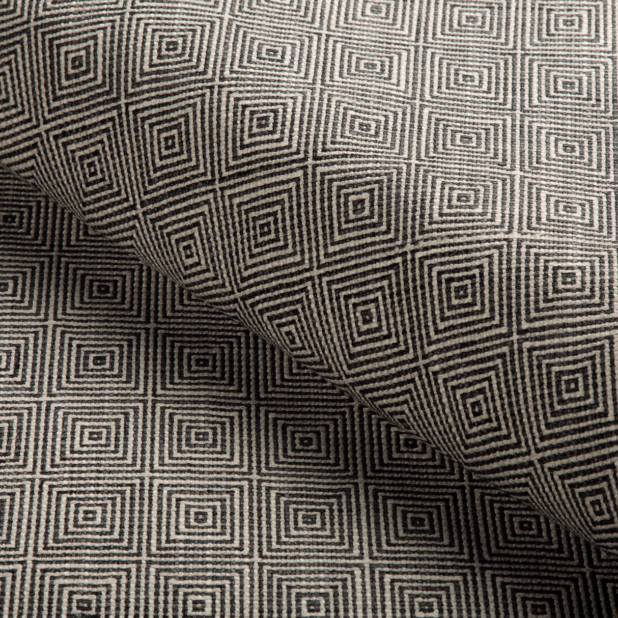 Kravet DESIGN 37143 8 Upholstery Fabric