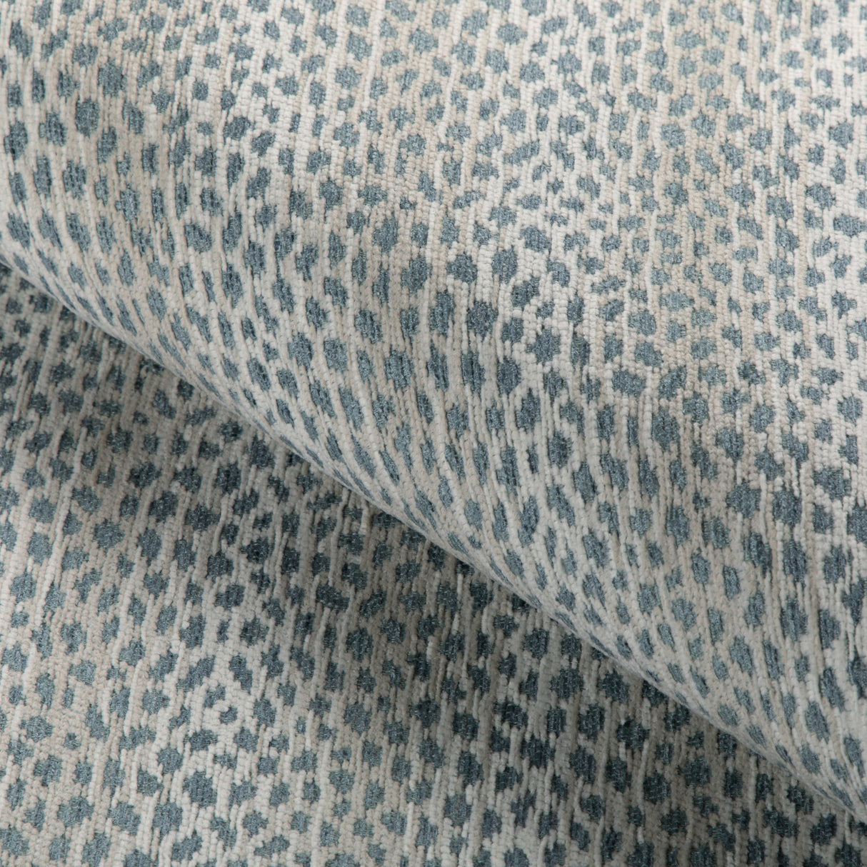 Kravet DESIGN 37192 115 Upholstery Fabric