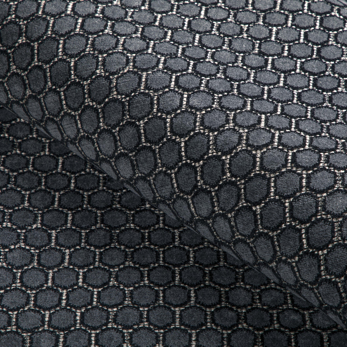 Kravet DESIGN 37212 81 Upholstery Fabric