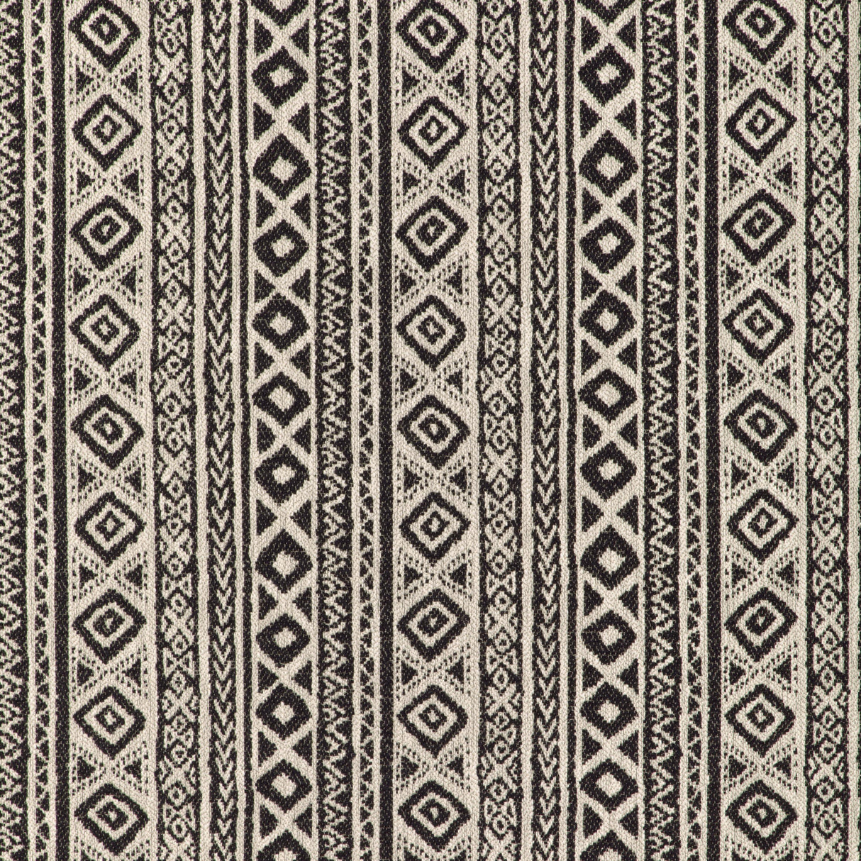 Kravet DESIGN 37232 81 Upholstery Fabric