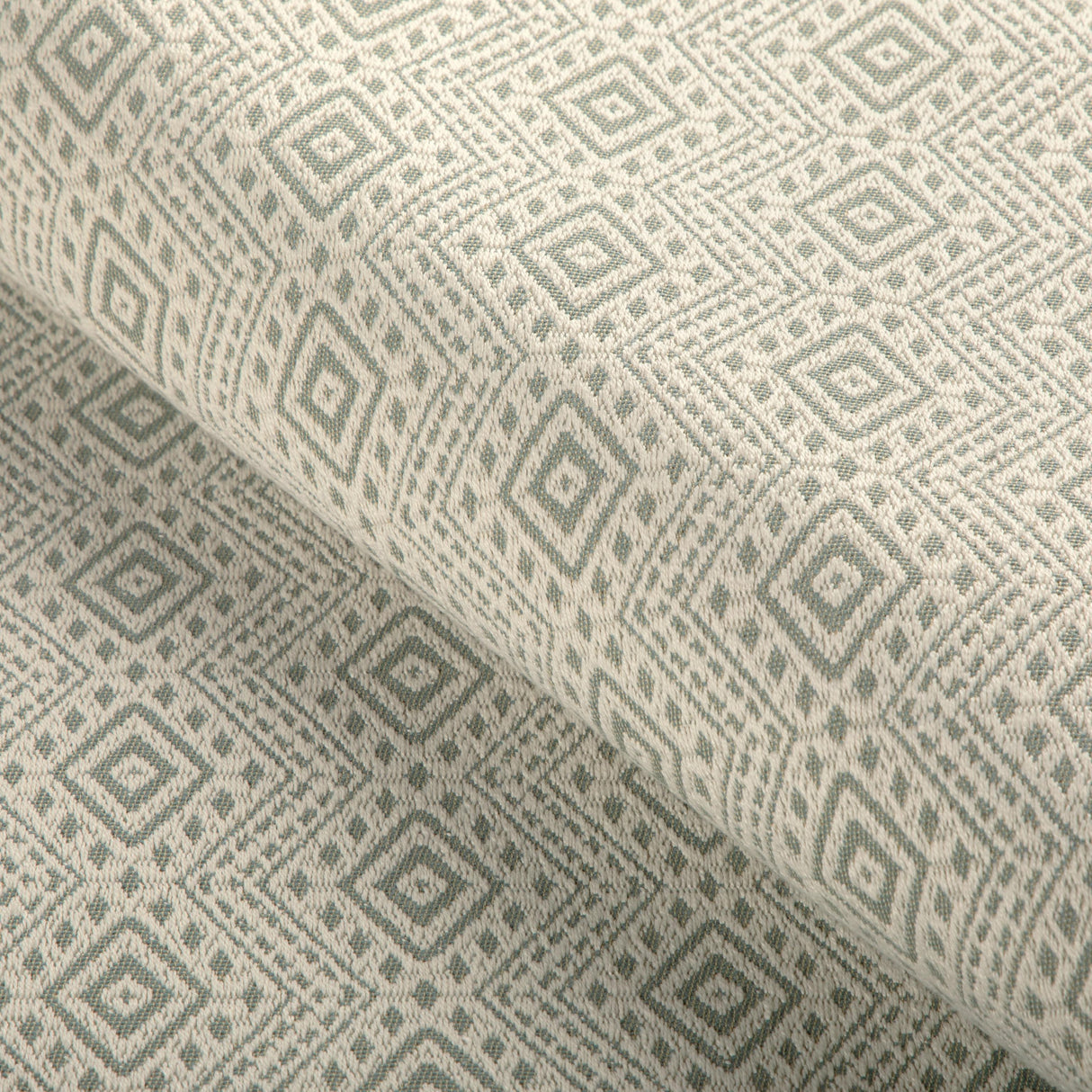 Kravet DESIGN 37237 23 Upholstery Fabric