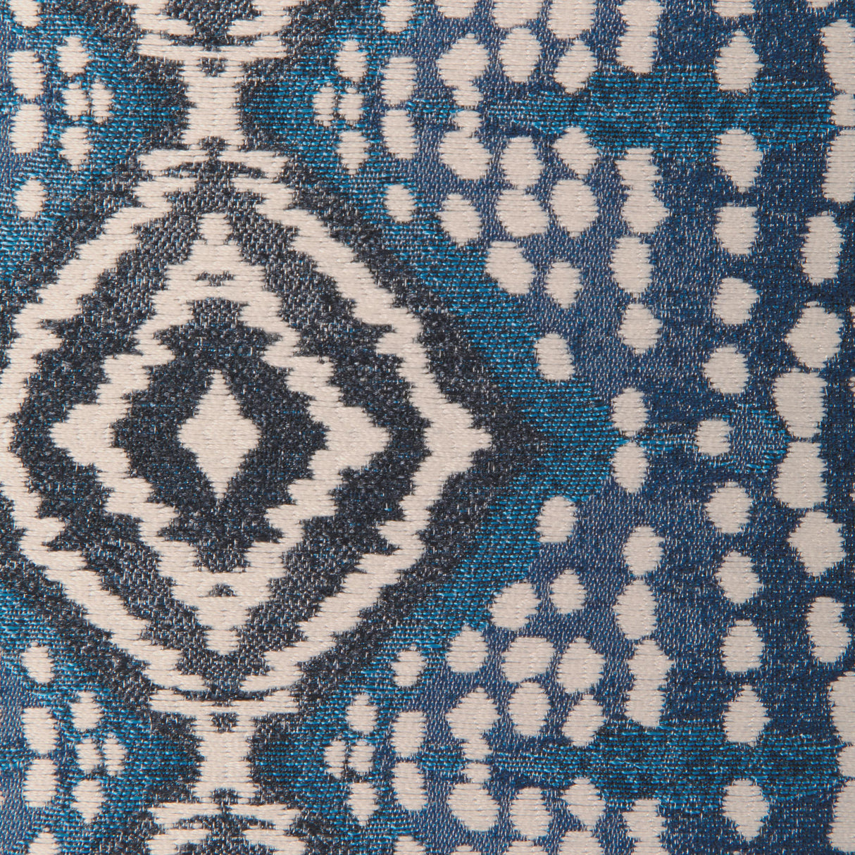 Kravet DESIGN 37246 5 Upholstery Fabric