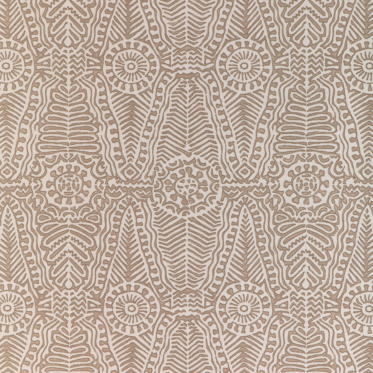 Lee Jofa DRAYTON PAPER BUFF Wallpaper