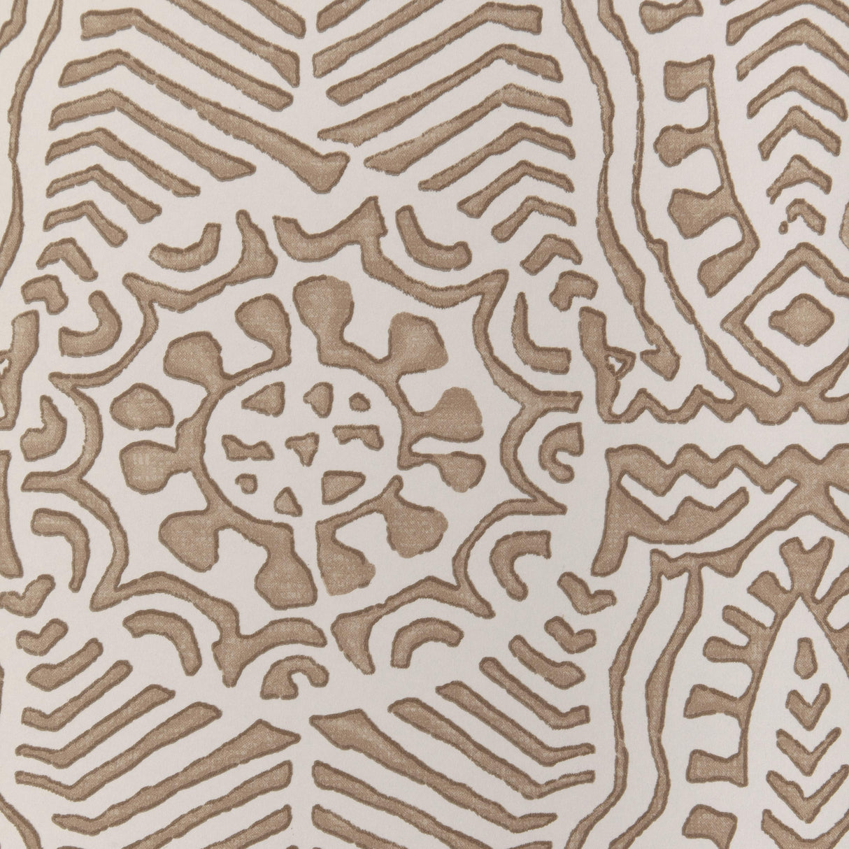 Lee Jofa DRAYTON PAPER BUFF Wallpaper