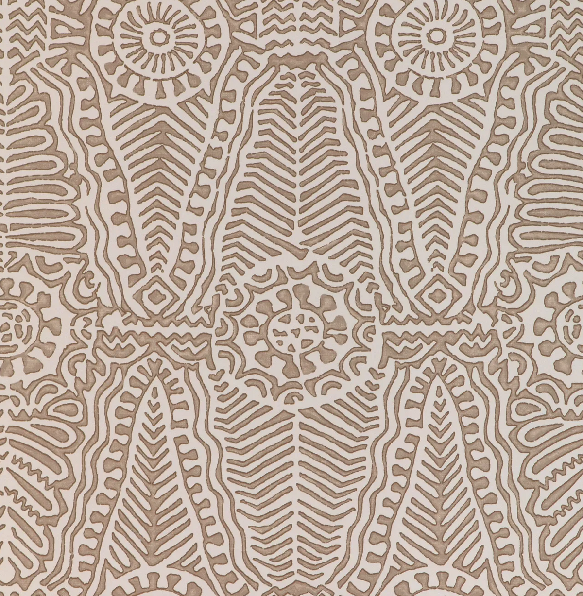 Lee Jofa DRAYTON PAPER BUFF Wallpaper