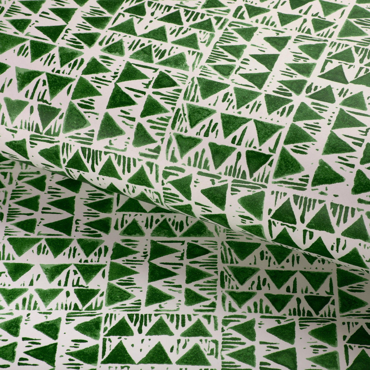 Lee Jofa YAMPA PAPER FERN Wallpaper