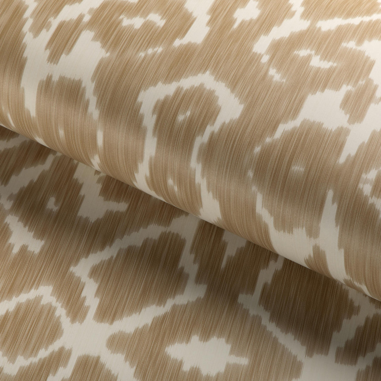 Lee Jofa TOPONAS PAPER SAND Wallpaper