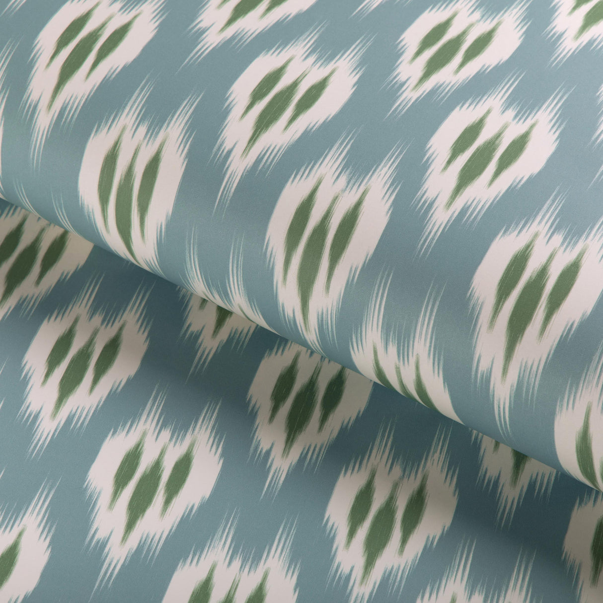 Lee Jofa CLARE PAPER SEA Wallpaper