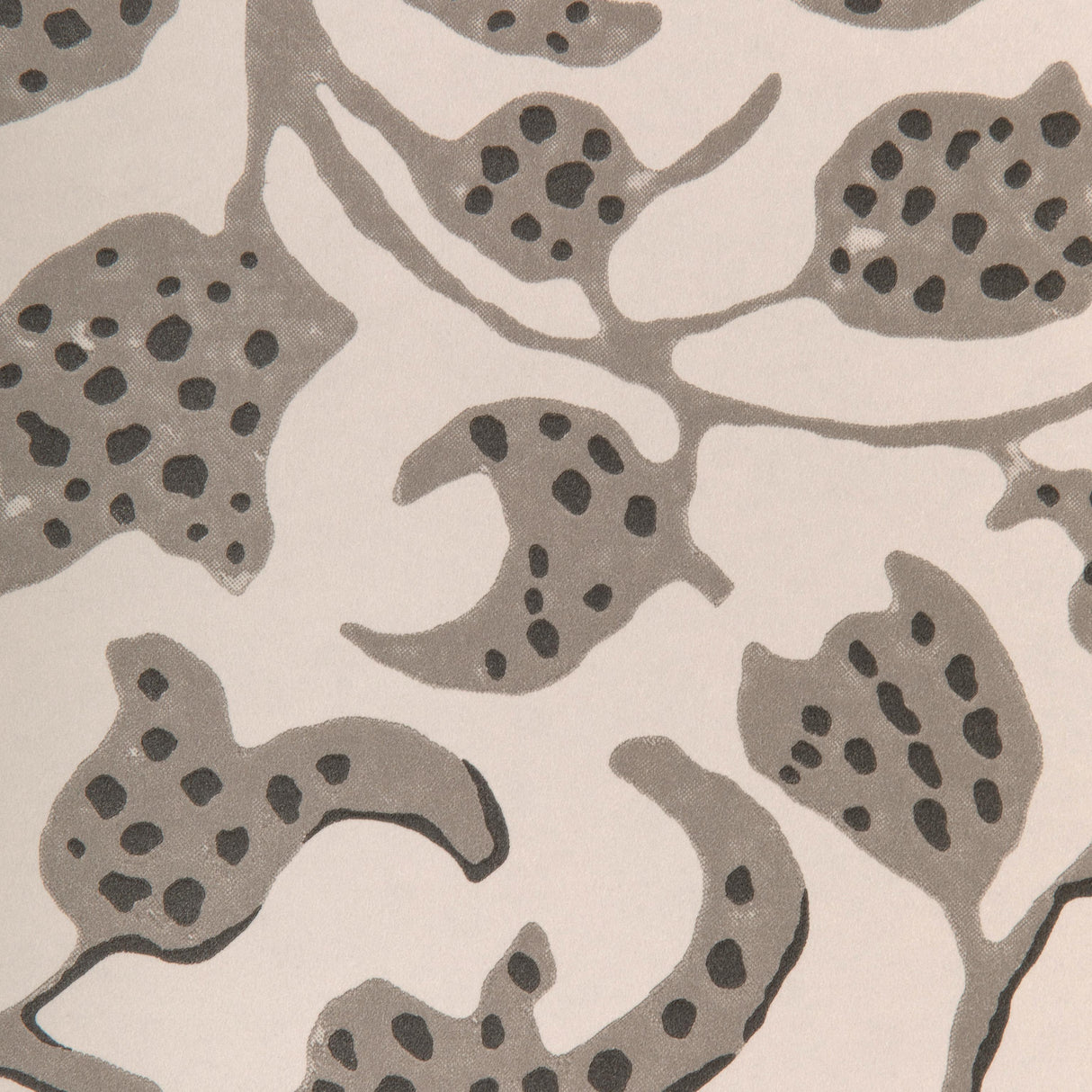 Lee Jofa ELDORA FLAX Wallpaper