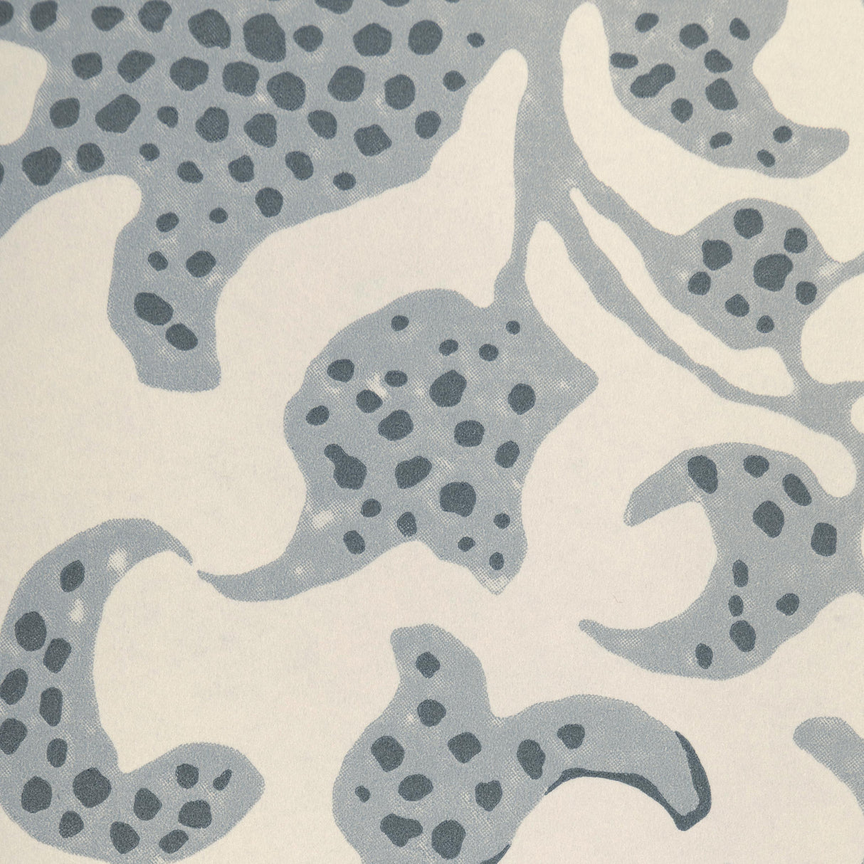 Lee Jofa ELDORA SKY/BRICK Wallpaper