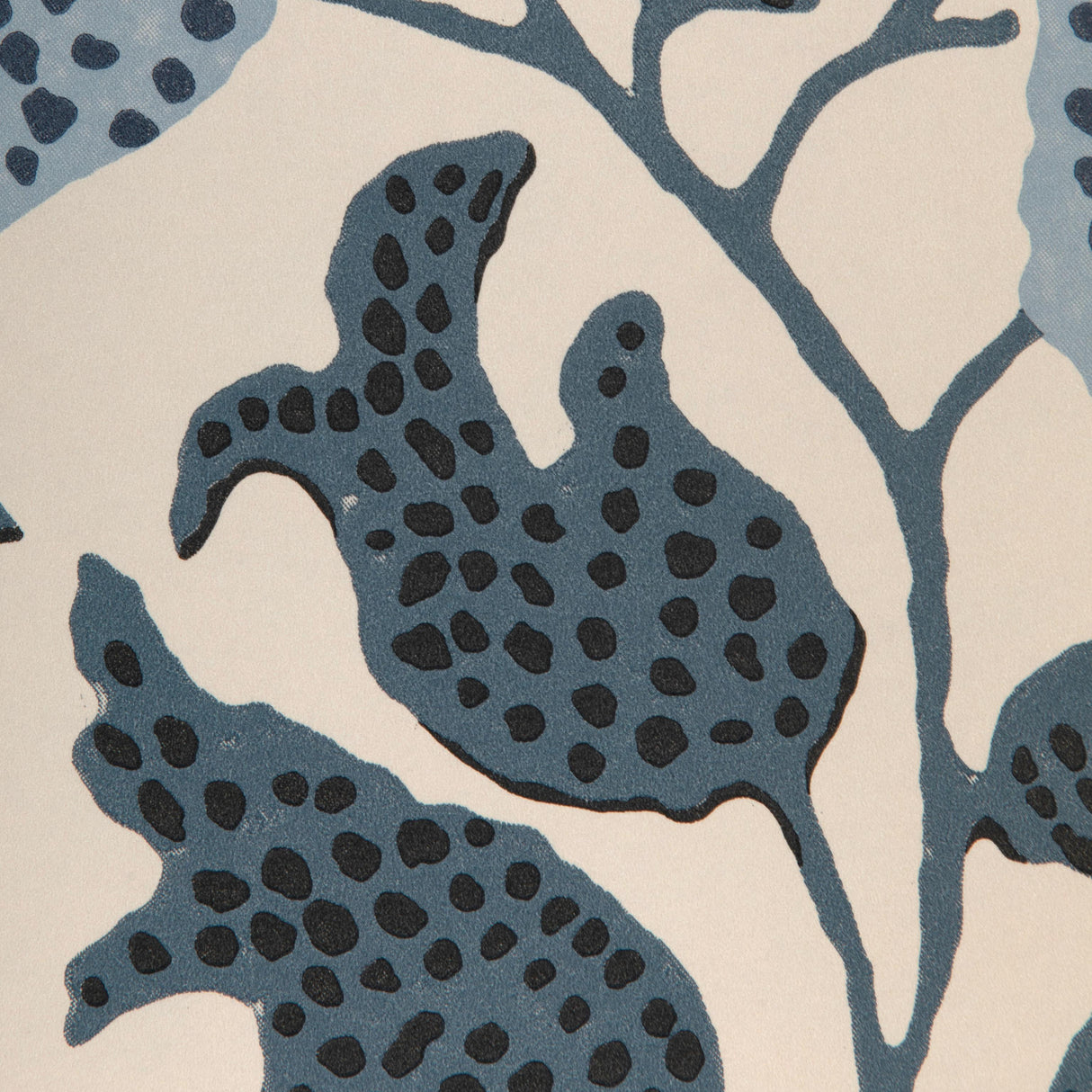 Lee Jofa ELDORA SLATE Wallpaper