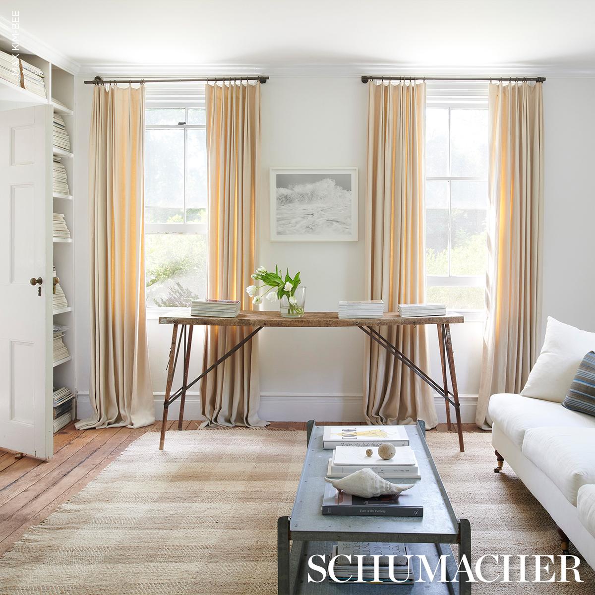 Schumacher Neutral 9' x 6' Hemming Rug