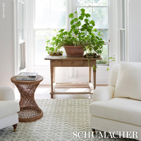 Schumacher Green 8' x 26' Erickson Rug