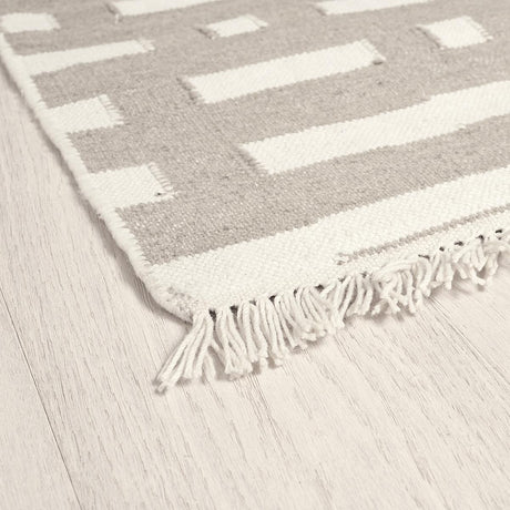 Schumacher Stone 0.67' x 0.21' Abstract Ikat Indoor/Outdoor Rug