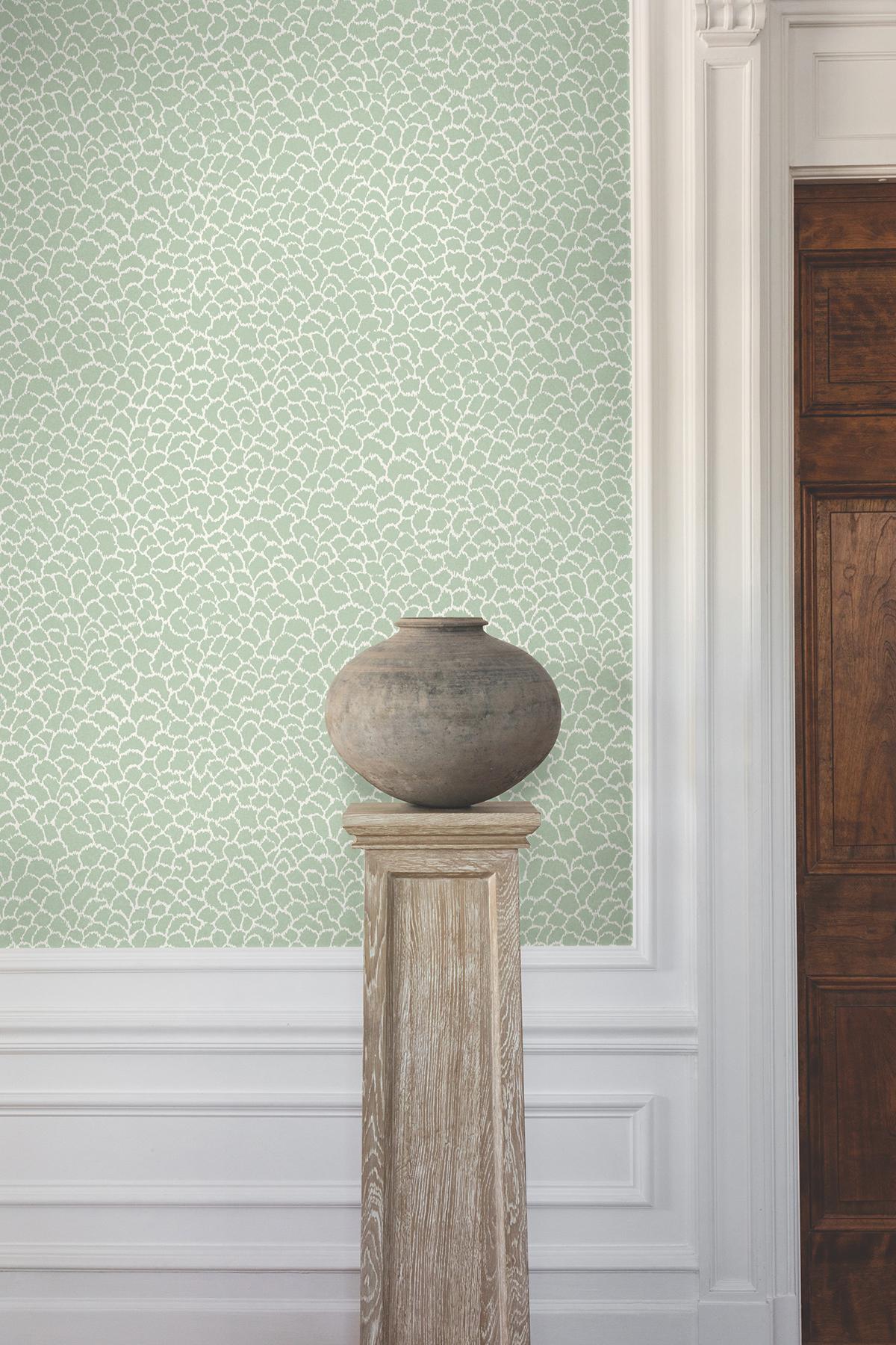 Ronald Redding Designs Nadie Green Wallpaper