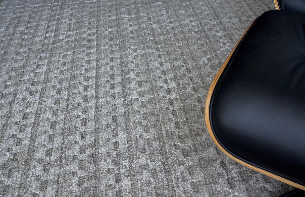 Exquisite Rugs Monroe Silk Handmade Handloomed Bamboo Silk/New Zealand Wool 3969 Taupe 9' x 12' Area Rug