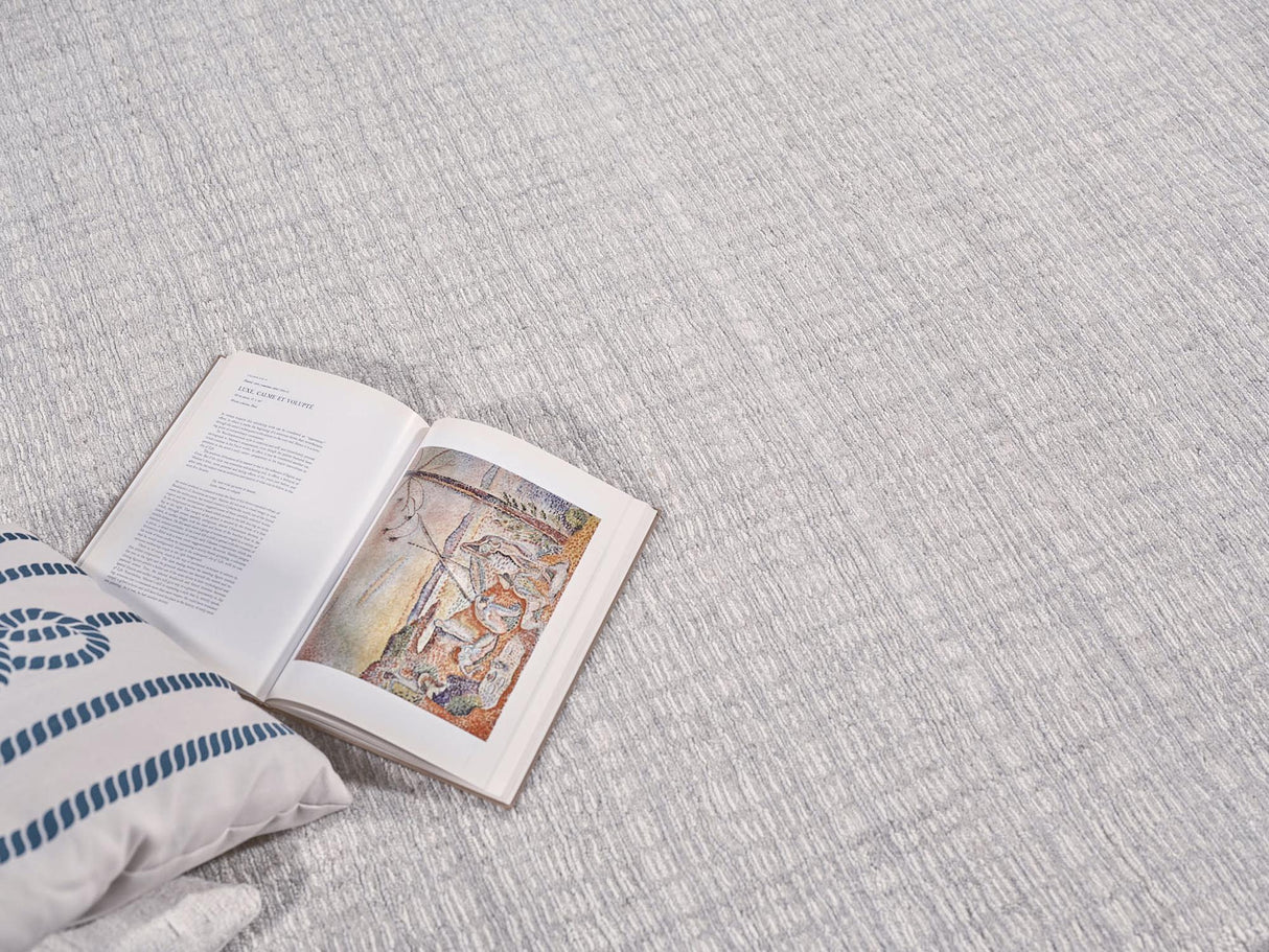 Exquisite Rugs Alpine Handmade Handloomed New Zealand Wool 5966 Silver/Ivory 12' x 9' Area Rug