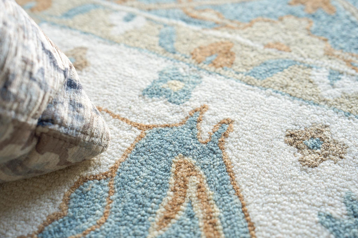 Exquisite Rugs Claremont Oushak Handmade Hand-tufted New Zealand Wool on Canvas 6794 Ivory/Light Blue 5' x 8' Area Rug