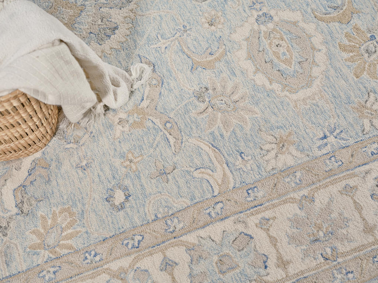 Exquisite Rugs Marietta Oushak Handmade Hand-tufted New Zealand Wool on Canvas 6823 Light Blue/Ivory 14' x 18' Area Rug