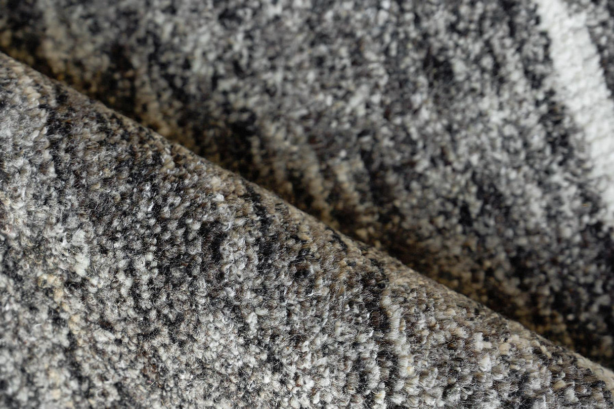Exquisite Rugs Aldridge Hand-Knotted New Zealand Wool/Bamboo Silk 6829 Charcoal/Ivory 8' x 10' Area Rug
