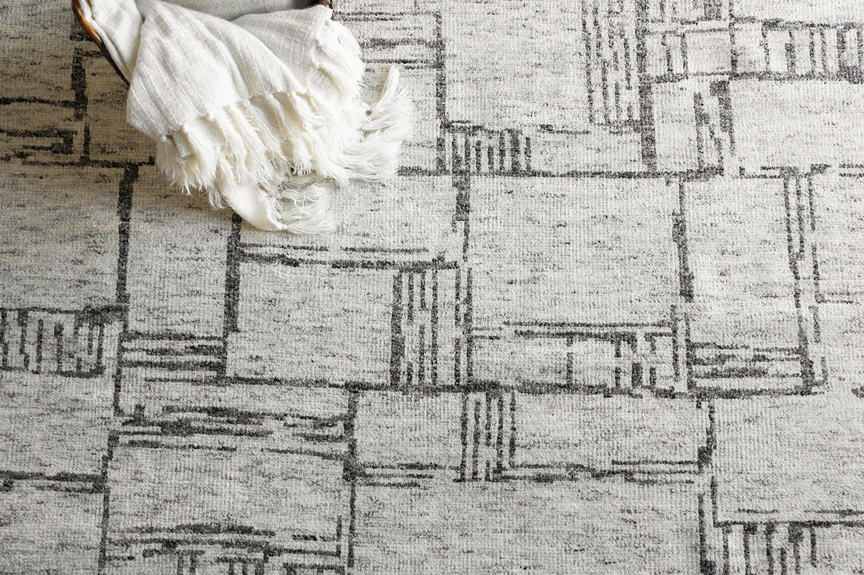 Exquisite Rugs Aldridge Hand-Knotted New Zealand Wool/Bamboo Silk 6830 Ivory/Charcoal 8' x 10' Area Rug