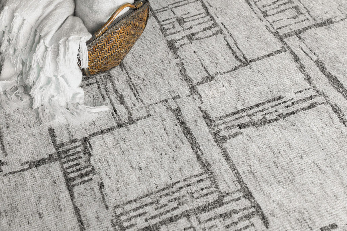 Exquisite Rugs Aldridge Hand-Knotted New Zealand Wool/Bamboo Silk 6830 Ivory/Charcoal 10' x 14' Area Rug