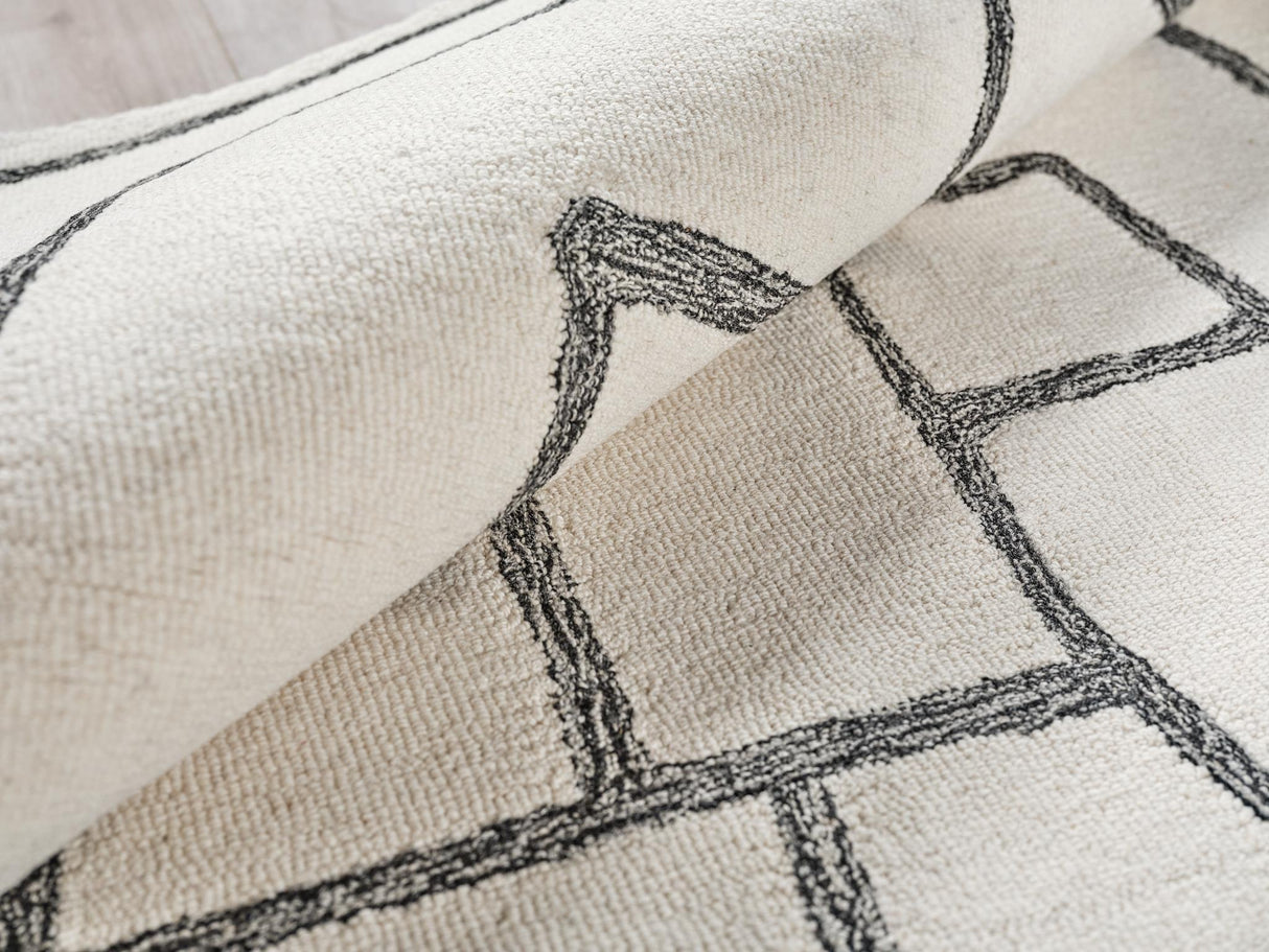 Exquisite Rugs Tangiers Handmade Hand-tufted New Zealand Wool on Canvas 6843 Ivory/Black 9' x 6' Area Rug