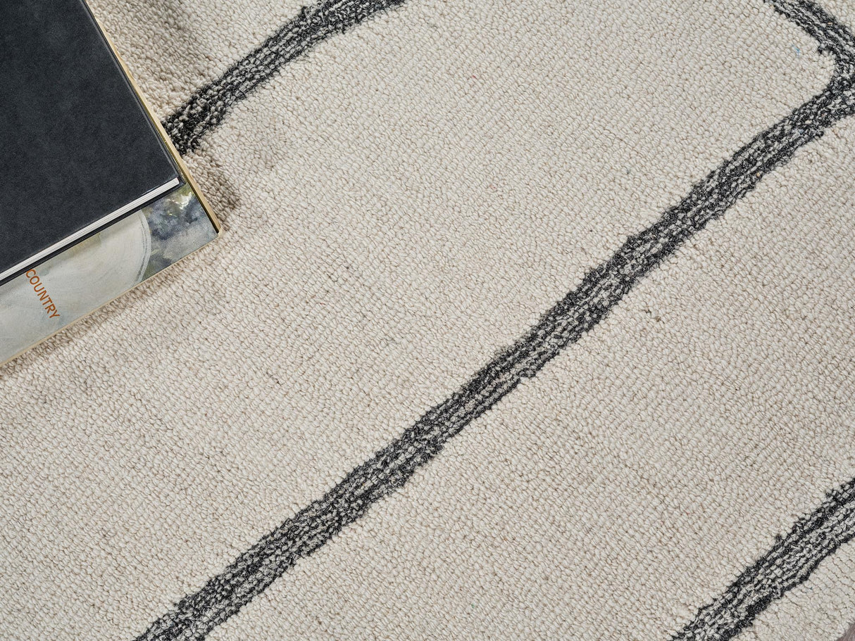 Exquisite Rugs Tangiers Handmade Hand-tufted New Zealand Wool on Canvas 6843 Ivory/Black 9' x 6' Area Rug