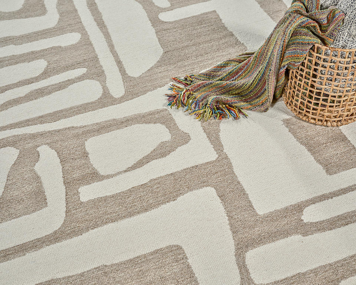 Exquisite Rugs Carmel Handmade Hand-tufted New Zealand Wool on Canvas 6848 Camel/Ivory 9' x 6' Area Rug