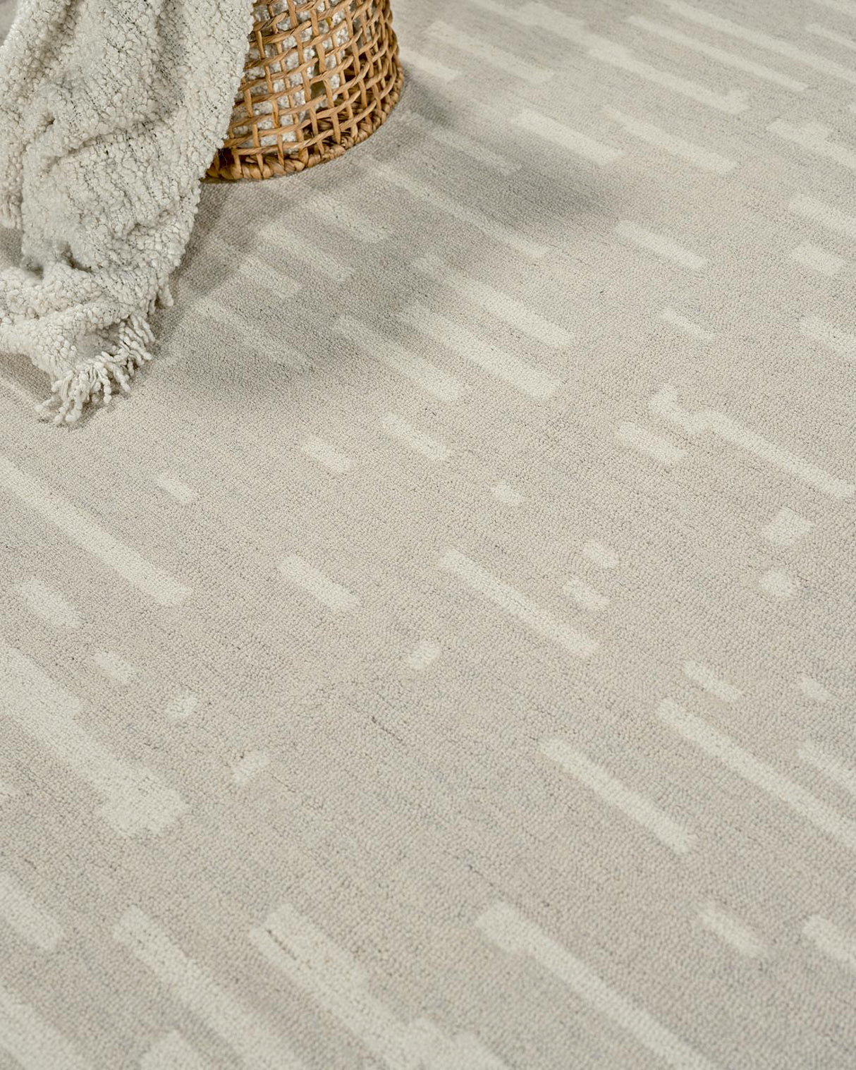 Exquisite Rugs Carmel Handmade Hand-tufted New Zealand Wool on Canvas 6860 Silver/Ivory 9' x 12' Area Rug