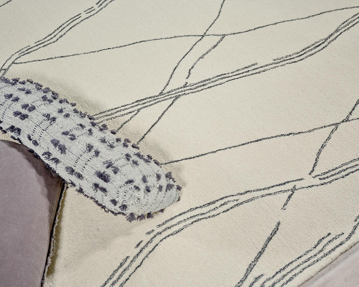 Exquisite Rugs Tangiers Handmade Hand-tufted New Zealand Wool on Canvas 6861 Ivory/Black 8' x 10' Area Rug