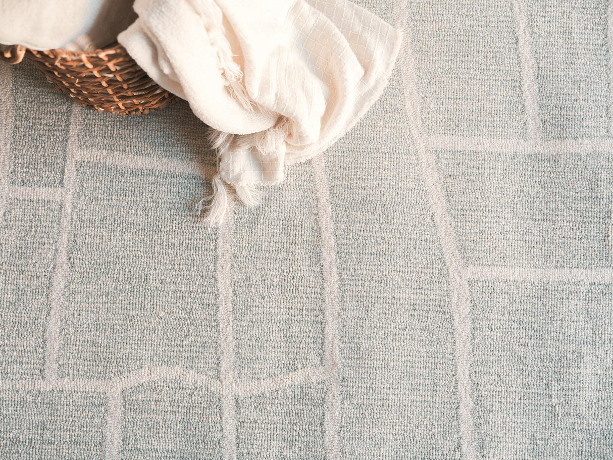 Exquisite Rugs Tangiers Handmade Hand-tufted New Zealand Wool on Canvas 6872 Blue/Ivory 9' x 6' Area Rug