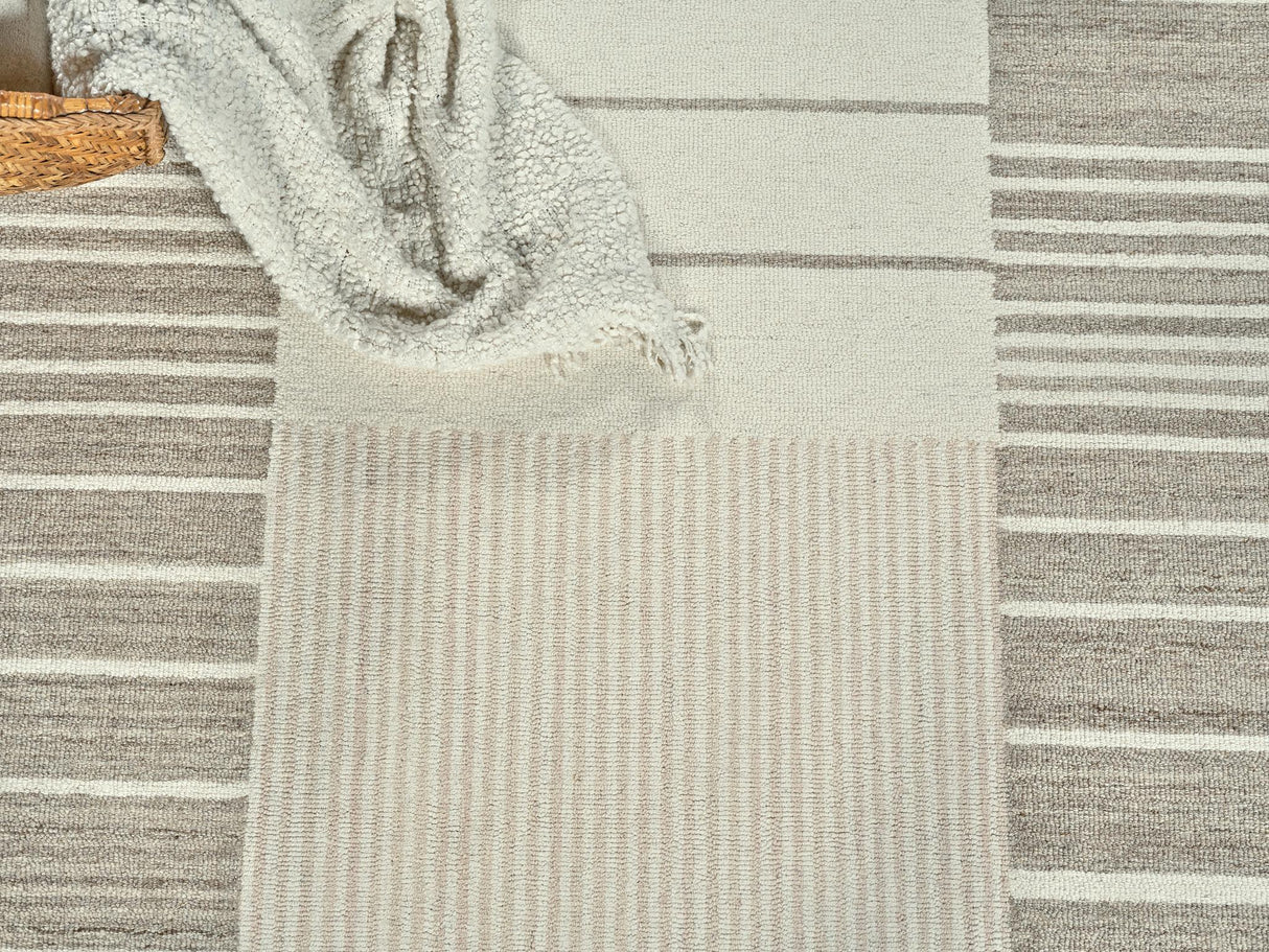 Exquisite Rugs Castine Handmade Hand-tufted New Zealand Wool on Canvas 6873 Beige/Ivory 10' x 8' Area Rug