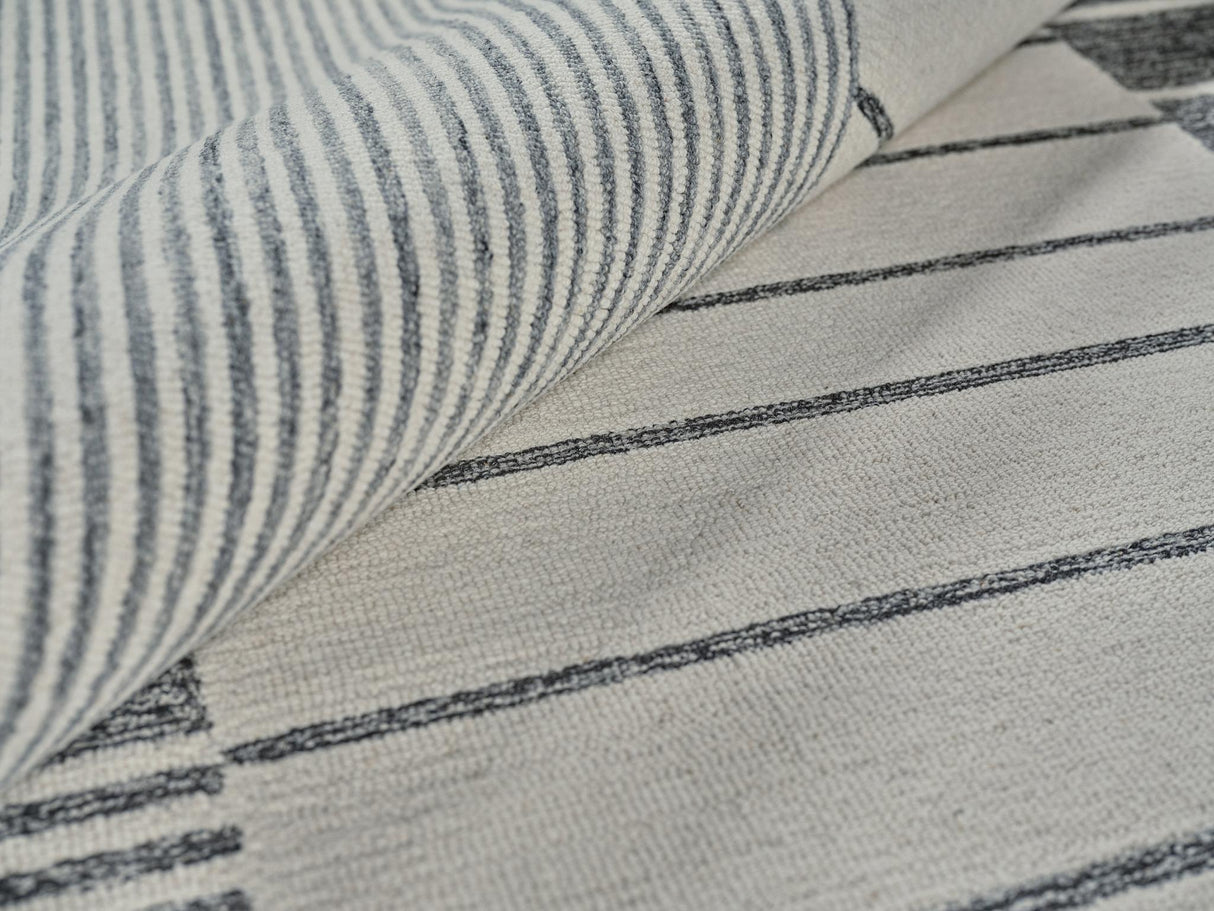 Exquisite Rugs Castine Handmade Hand-tufted New Zealand Wool on Canvas 6874 Gray/Ivory 9' x 6' Area Rug