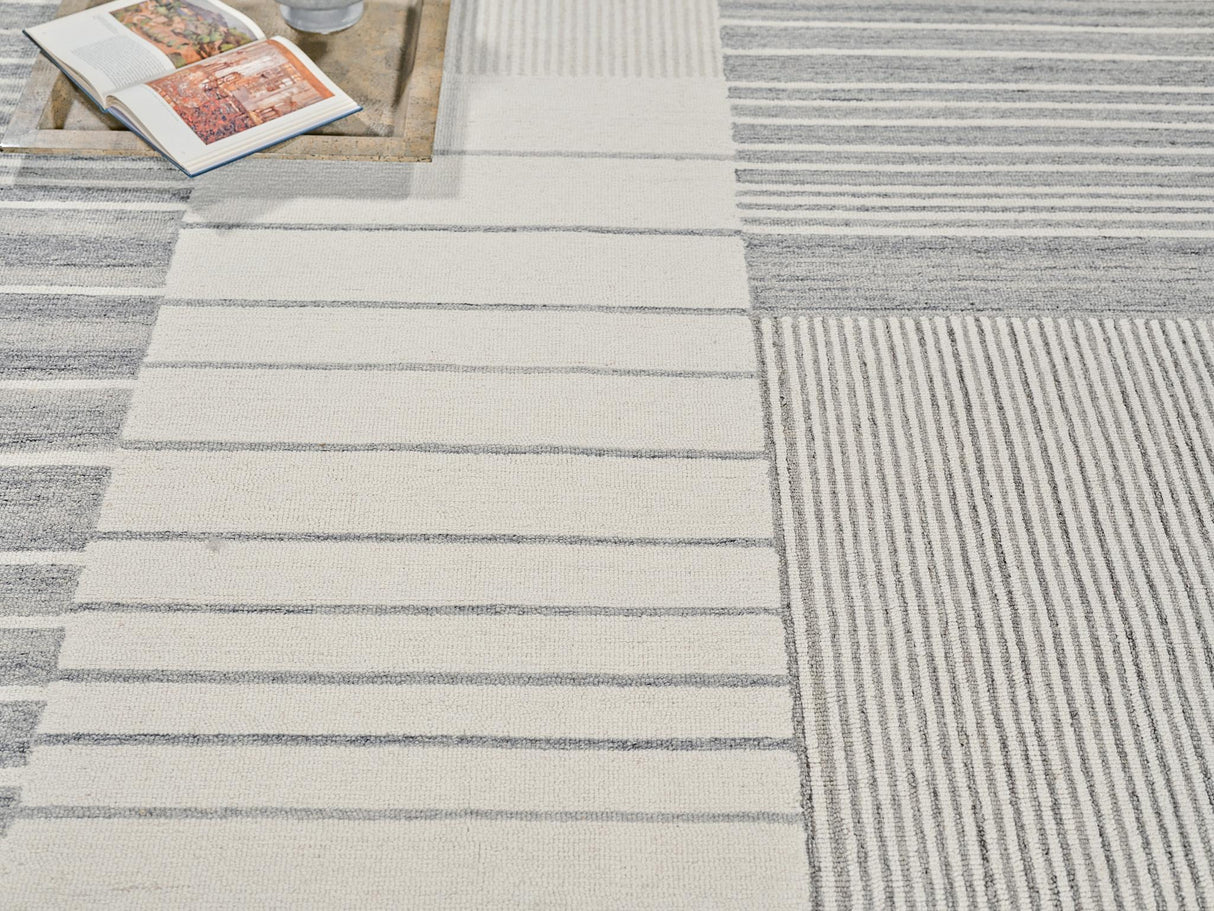 Exquisite Rugs Castine Handmade Hand-tufted New Zealand Wool on Canvas 6875 Silver/Ivory 10' x 14' Area Rug