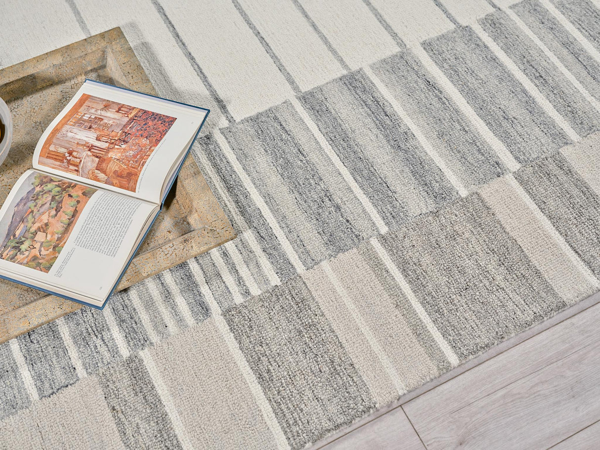 Exquisite Rugs Castine Handmade Hand-tufted New Zealand Wool on Canvas 6875 Silver/Ivory 12' x 15' Area Rug