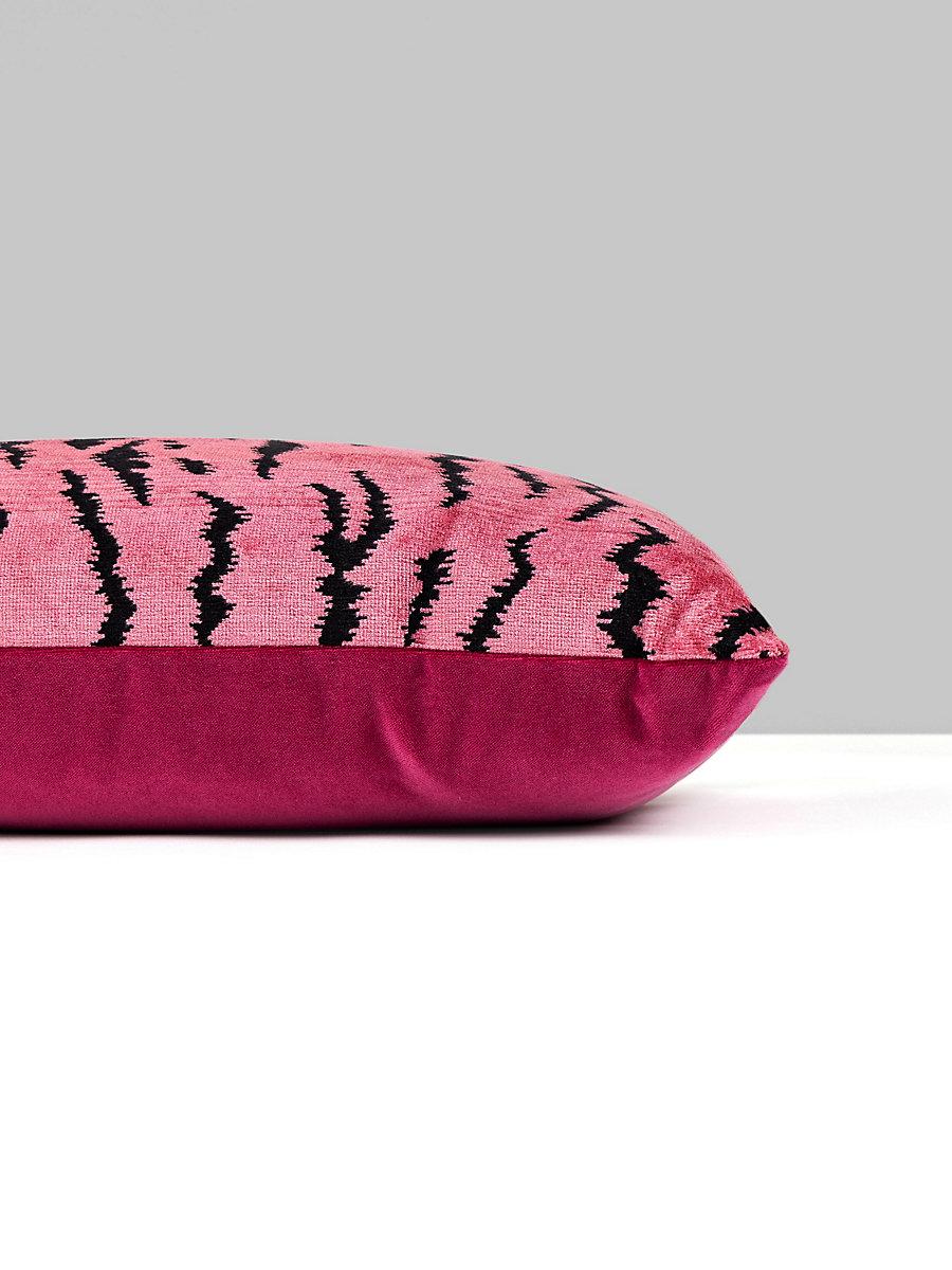 Scalamandre Tigre/Velvet 22 X 22 - Reds & Black / Fuchsia Decorative Pillow