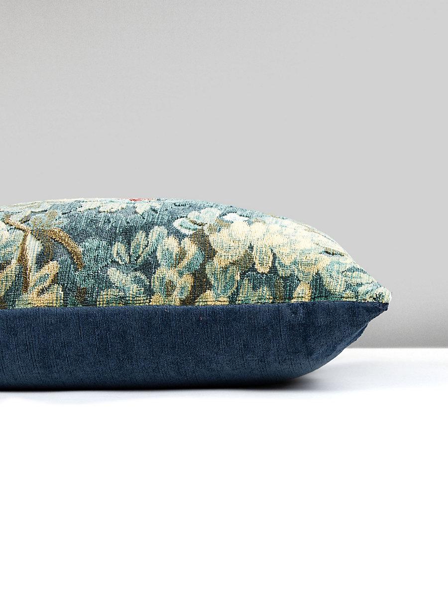 Scalamandre Marly / Como 22 X 22 - Blues / Navy Decorative Pillow