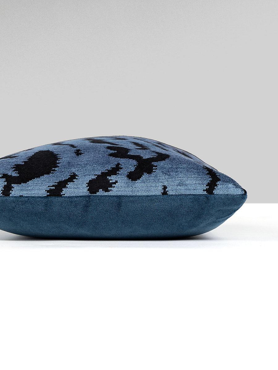 Scalamandre Tigre/Velvet 22 X 14 - Blues & Black / Indigo Decorative Pillow