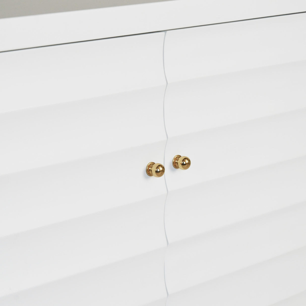 Worlds Away Four Door Buffet With Horizontal Fluted Detail In Matte White Lacquer