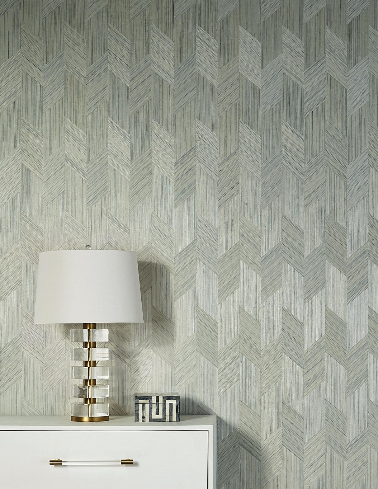 Worlds Away Six Drawer Chest In Textured White Linen With Antique Brass And Acrylic Hardware