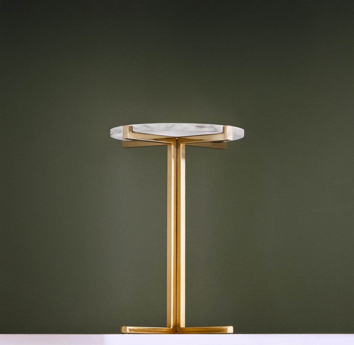 Worlds Away Round Side Table With Brass X Base And White Marble Top