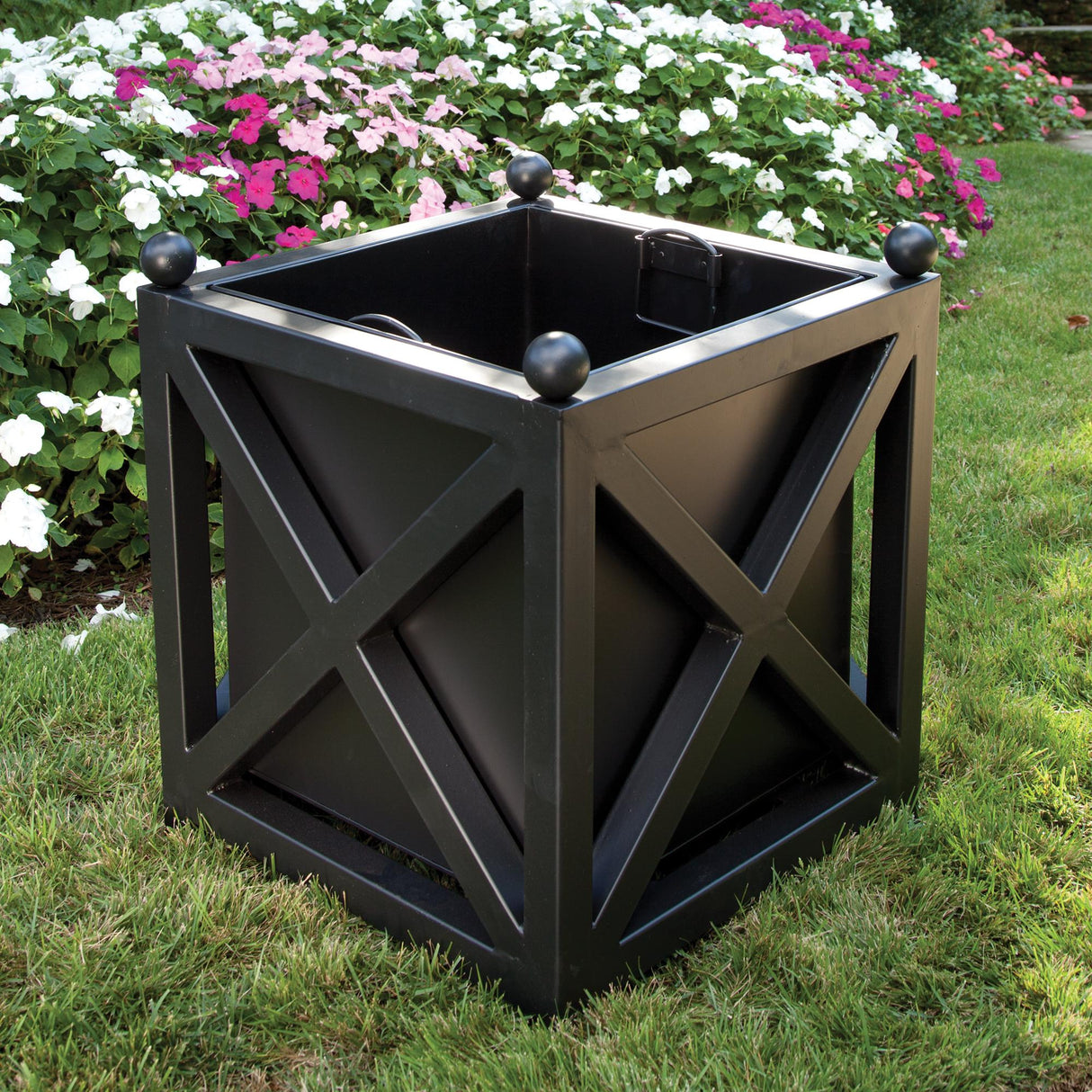 Napa Black PARIS PLANTER