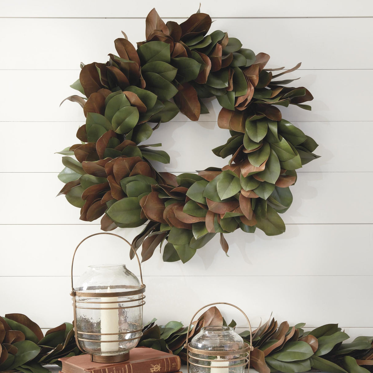 Napa  GRAND MAGNOLIA LEAF WREATH 30"