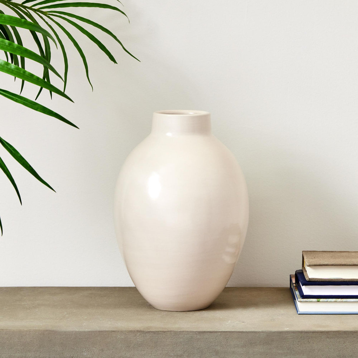 Napa Ecru ANALIA VASE SMALL