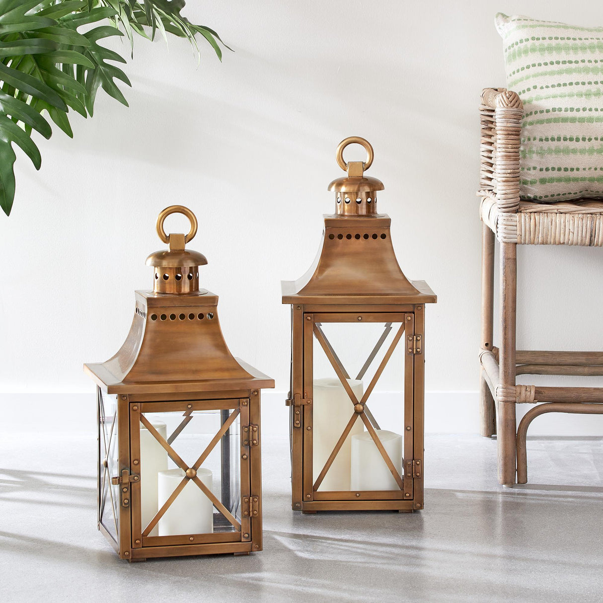 Napa Antique Brass HOMES LANTERN MEDIUM